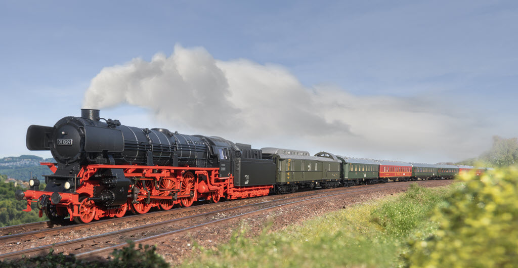 Motief van stoomloc serie 01.10 met bijpassende rijtuigen