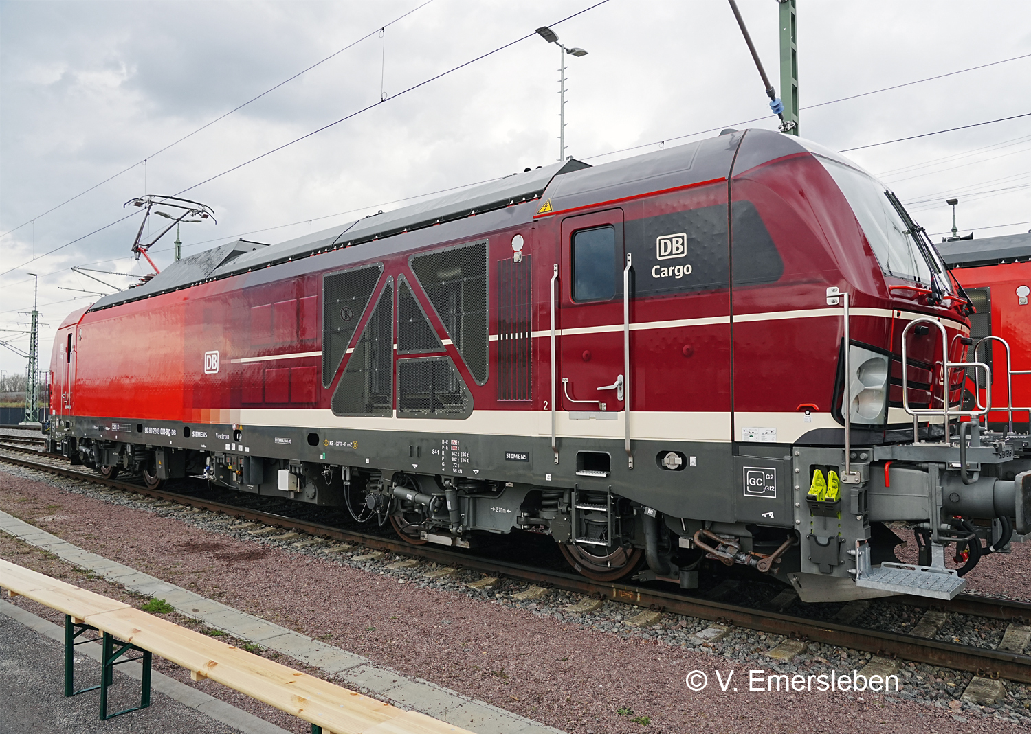 Het grote voorbeeld van de Dual Mode locomotief serie 249